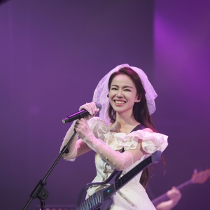 1.7亿播放量神曲续篇：当"隆回姑娘"遇见"湾区故事"，全网刷屏